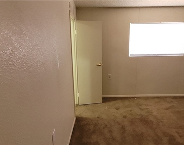 4341 San Mateo Street - Photo Thumbnail 21