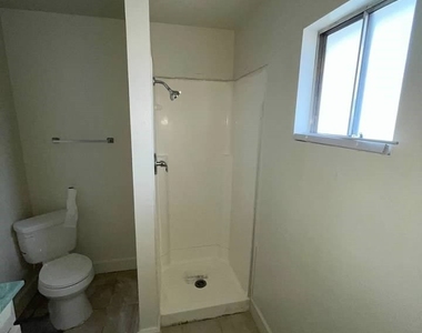 4341 San Mateo Street - Photo Thumbnail 11