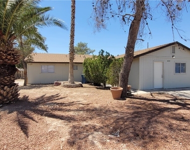 4341 San Mateo Street - Photo Thumbnail 7