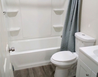 4341 San Mateo Street - Photo Thumbnail 14