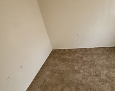 4341 San Mateo Street - Photo Thumbnail 27