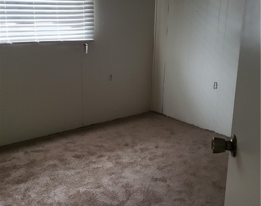 4341 San Mateo Street - Photo Thumbnail 32