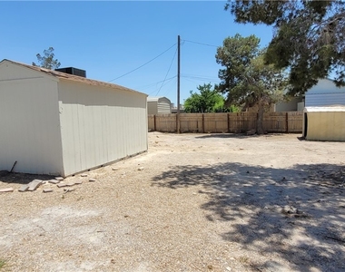4341 San Mateo Street - Photo Thumbnail 2