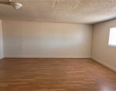 4341 San Mateo Street - Photo Thumbnail 10