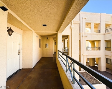 270 E Flamingo Road - Photo Thumbnail 3
