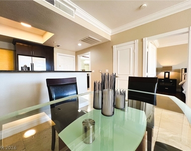 270 E Flamingo Road - Photo Thumbnail 15