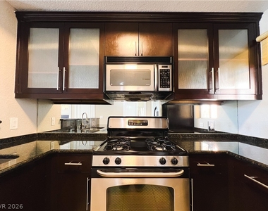 270 E Flamingo Road - Photo Thumbnail 7