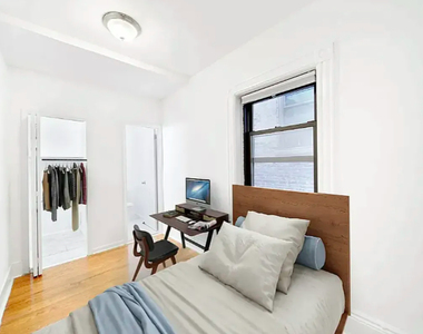 St Marks Place and 3rd ave - Photo Thumbnail 2