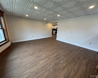 117 W Humboldt Parkway - Photo Thumbnail 5