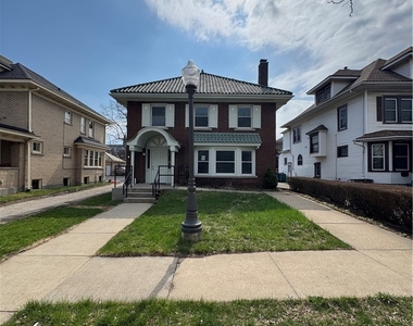 117 W Humboldt Parkway - Photo Thumbnail 1