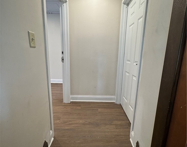 117 W Humboldt Parkway - Photo Thumbnail 2