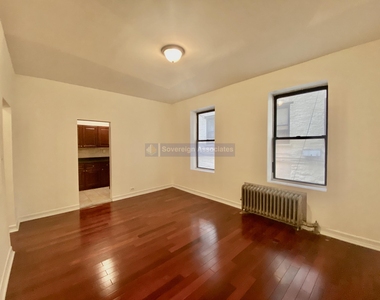 250 Fort Washington Avenue - Photo Thumbnail 5