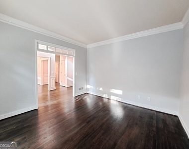 2242 Lenox Walk Ne - Photo Thumbnail 11
