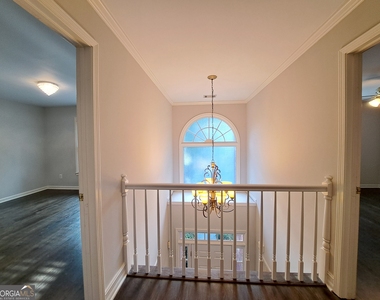 2242 Lenox Walk Ne - Photo Thumbnail 36