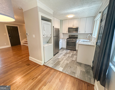 411 Tenth Street Ne - Photo Thumbnail 9