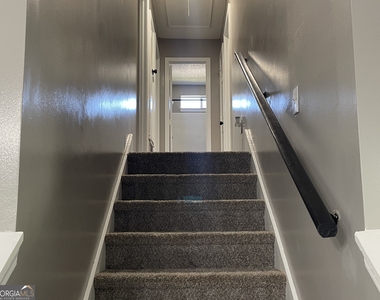 7177 Hazelwood Drive - Photo Thumbnail 5