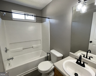 7177 Hazelwood Drive - Photo Thumbnail 8
