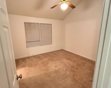 9268 Club View Trace - Photo Thumbnail 11