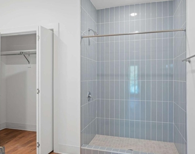 456 Flat Shoals Avenue Se - Photo Thumbnail 14