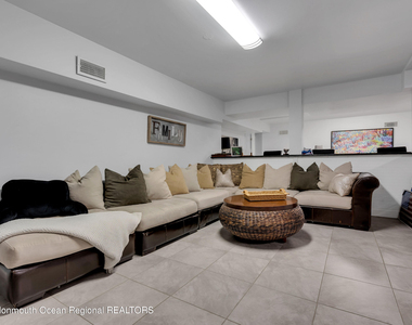 13 Valley Forge Road - Photo Thumbnail 45
