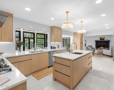 13 Valley Forge Road - Photo Thumbnail 9