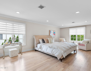 13 Valley Forge Road - Photo Thumbnail 23