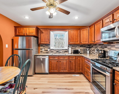 306 Wardell Road - Photo Thumbnail 9