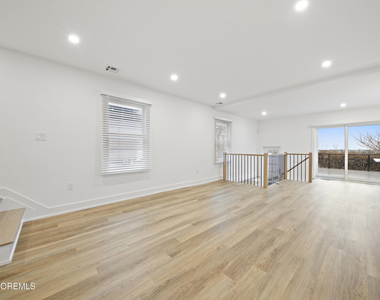 427 Hoyt Street - Photo Thumbnail 33