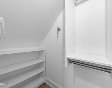 427 Hoyt Street - Photo Thumbnail 24