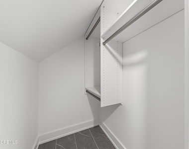 427 Hoyt Street - Photo Thumbnail 42