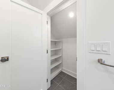 427 Hoyt Street - Photo Thumbnail 44
