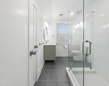 427 Hoyt Street - Photo Thumbnail 26