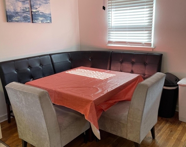 17 Clarence Avenue - Photo Thumbnail 9