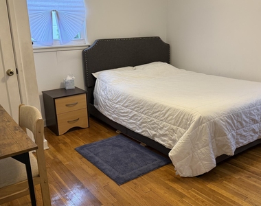 17 Clarence Avenue - Photo Thumbnail 16
