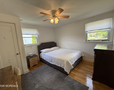 17 Clarence Avenue - Photo Thumbnail 14