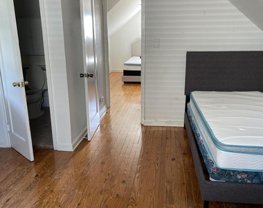 17 Clarence Avenue - Photo Thumbnail 19