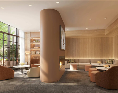 East 50 Street - Photo Thumbnail 10