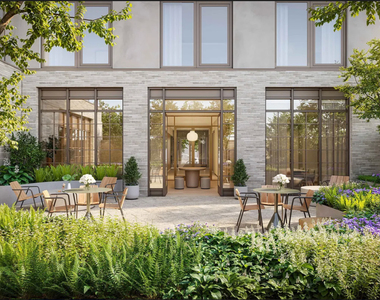 East 50 Street - Photo Thumbnail 6