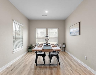 797 Vineyard Way - Photo Thumbnail 15