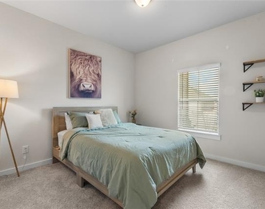 797 Vineyard Way - Photo Thumbnail 13