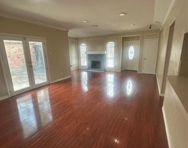2825 Stoneridge Drive - Photo Thumbnail 10