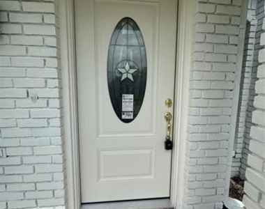 2825 Stoneridge Drive - Photo Thumbnail 9