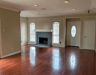 2825 Stoneridge Drive - Photo Thumbnail 3