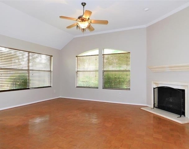 1664 Big Bend Drive - Photo Thumbnail 5