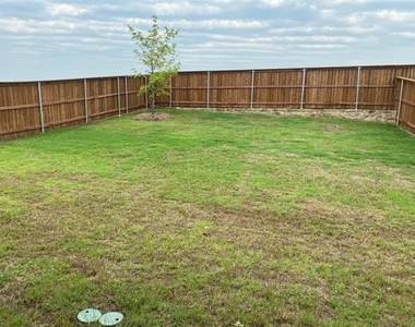 1702 Swayback Lane - Photo Thumbnail 29