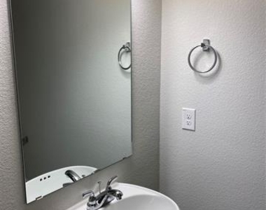 1702 Swayback Lane - Photo Thumbnail 25