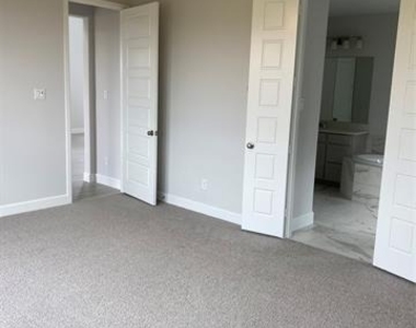 1702 Swayback Lane - Photo Thumbnail 13