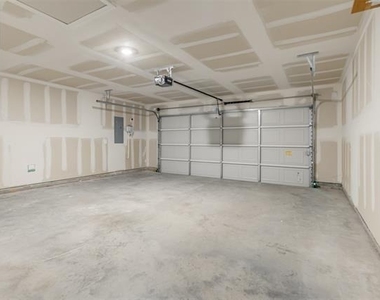 2200 Dunbar Drive - Photo Thumbnail 29