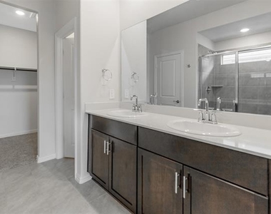 2200 Dunbar Drive - Photo Thumbnail 23