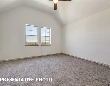 420 4th Street - Photo Thumbnail 5